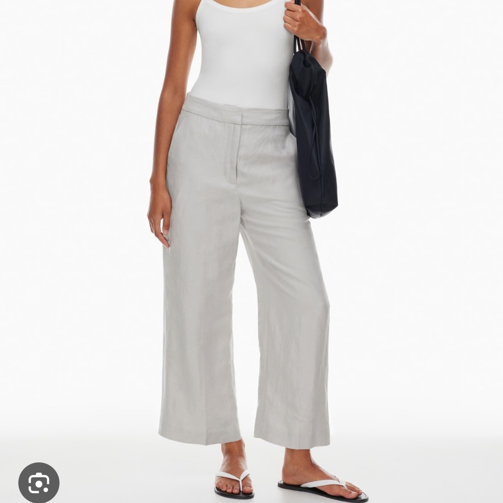Aritzia cruiselinen limitless crop Pants - light grey